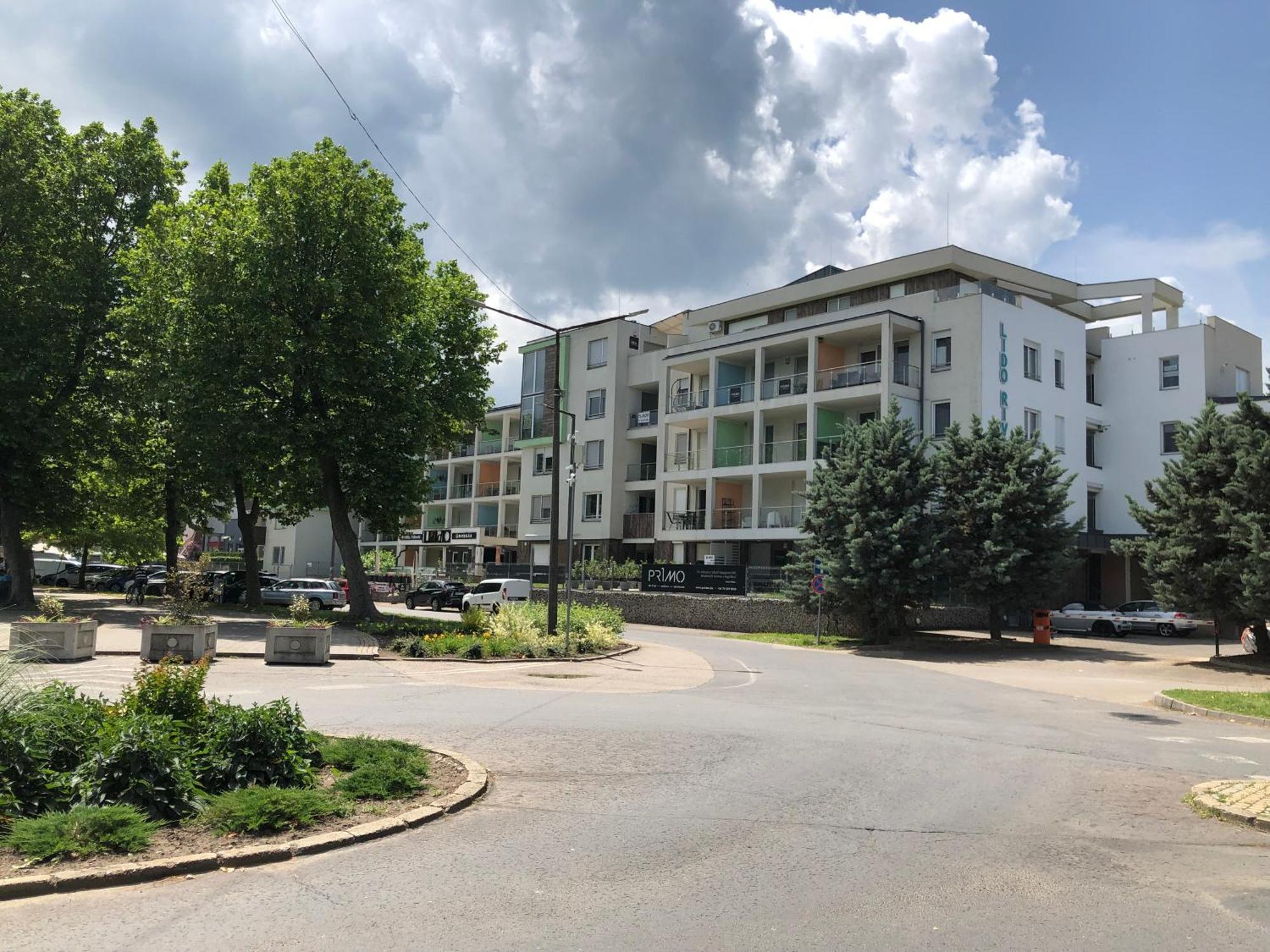Apartmán Luz Del Sol Balatonlelle Exteriér fotografie