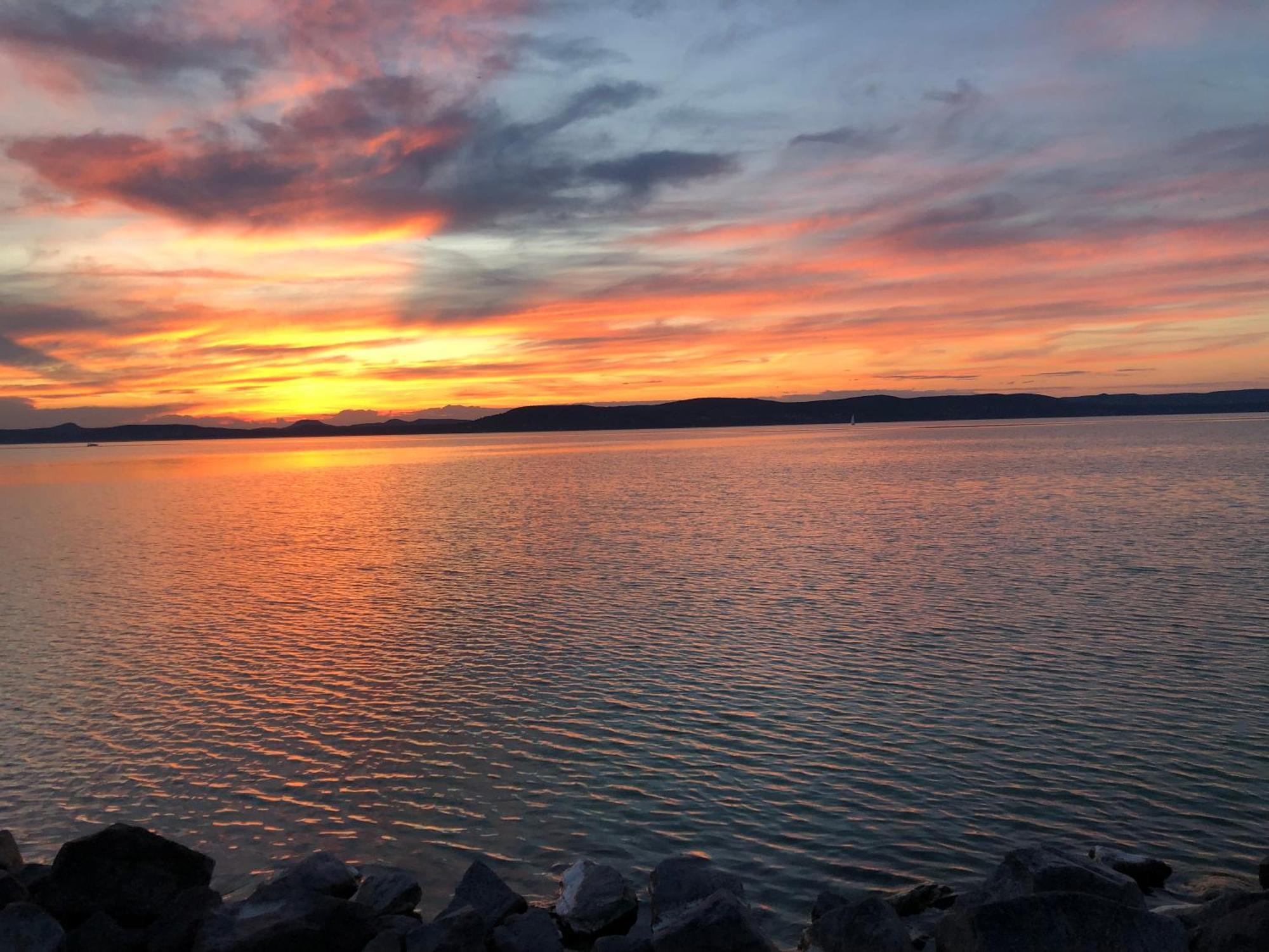 Apartmán Luz Del Sol Balatonlelle Exteriér fotografie